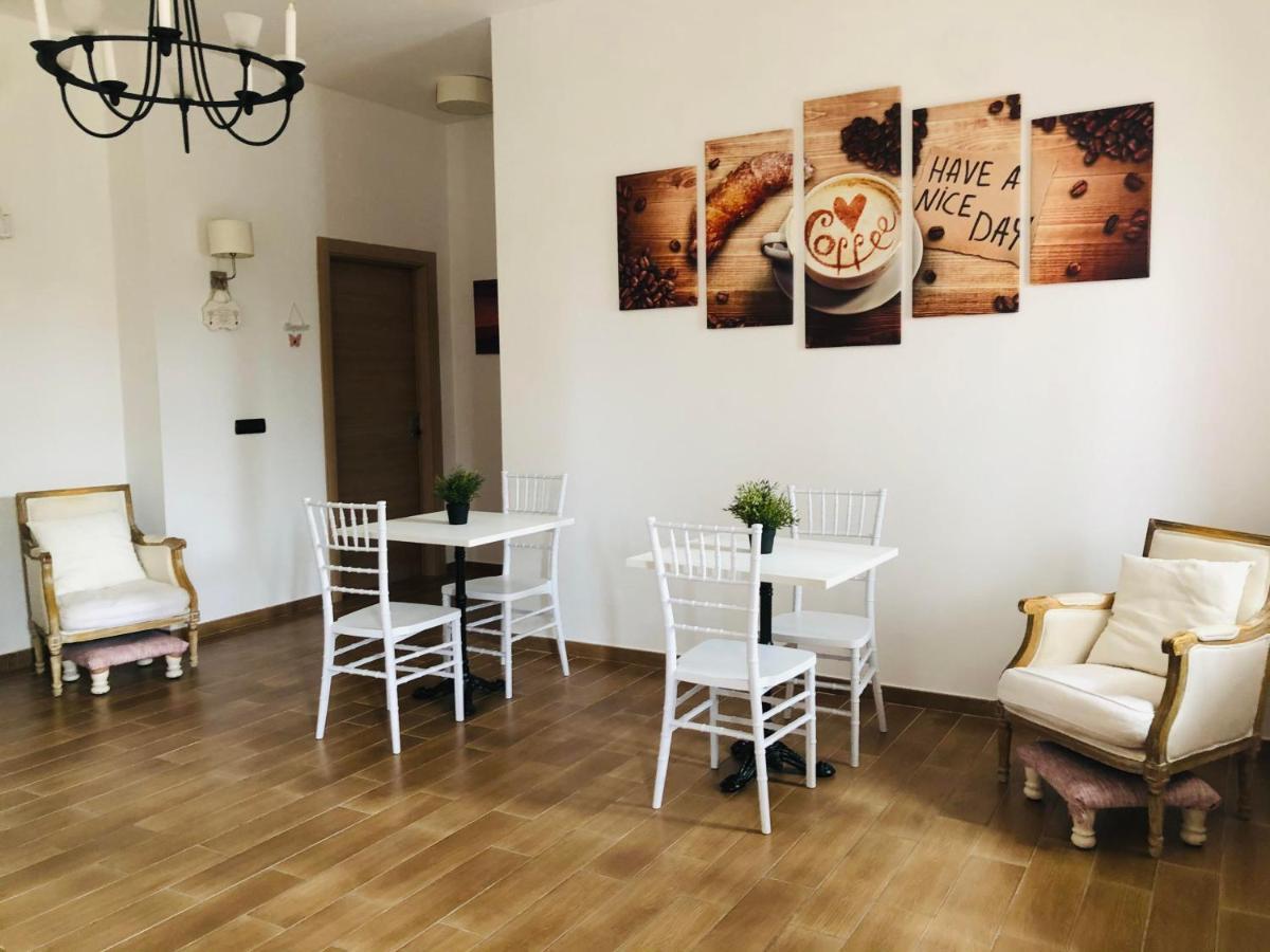 Zia Bi Bed And Breakfast Наполи Екстериор снимка