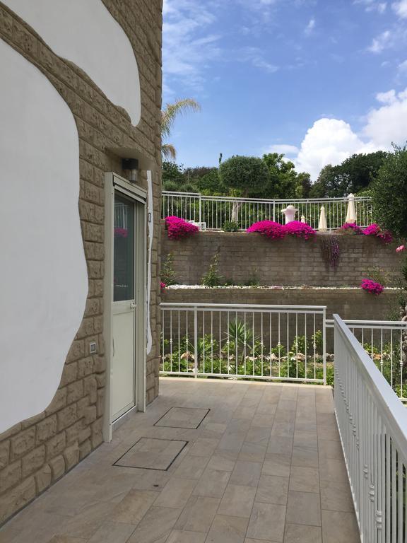 Zia Bi Bed And Breakfast Наполи Екстериор снимка