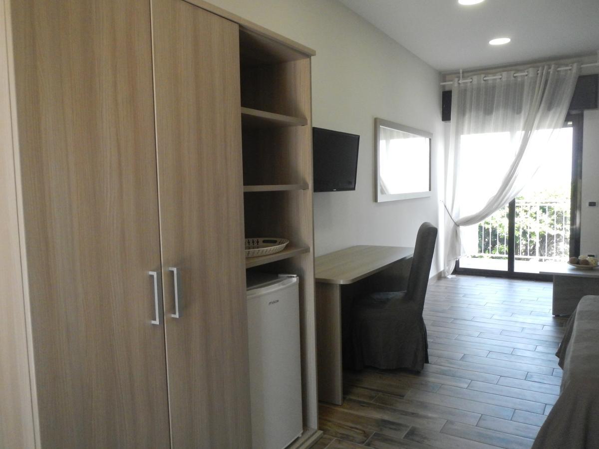 Zia Bi Bed And Breakfast Наполи Екстериор снимка